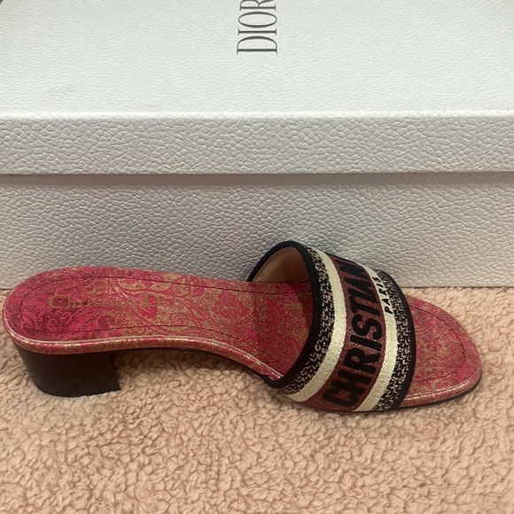 Christian Dior DWAY HEELED SLIDE New in box - Picture 9 of 13